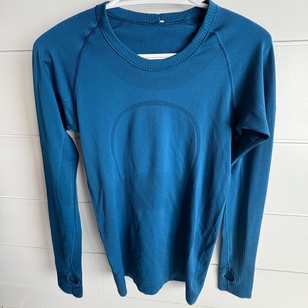 lululemon athletica Teal Long Sleeve Seamless Crew Top